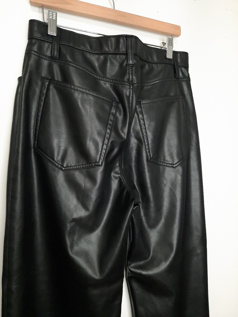 Abercrombie & Fitch The 90s Relaxed Vegan Leather Pants Ultra High Rise Size 31 - Picture 11 of 14
